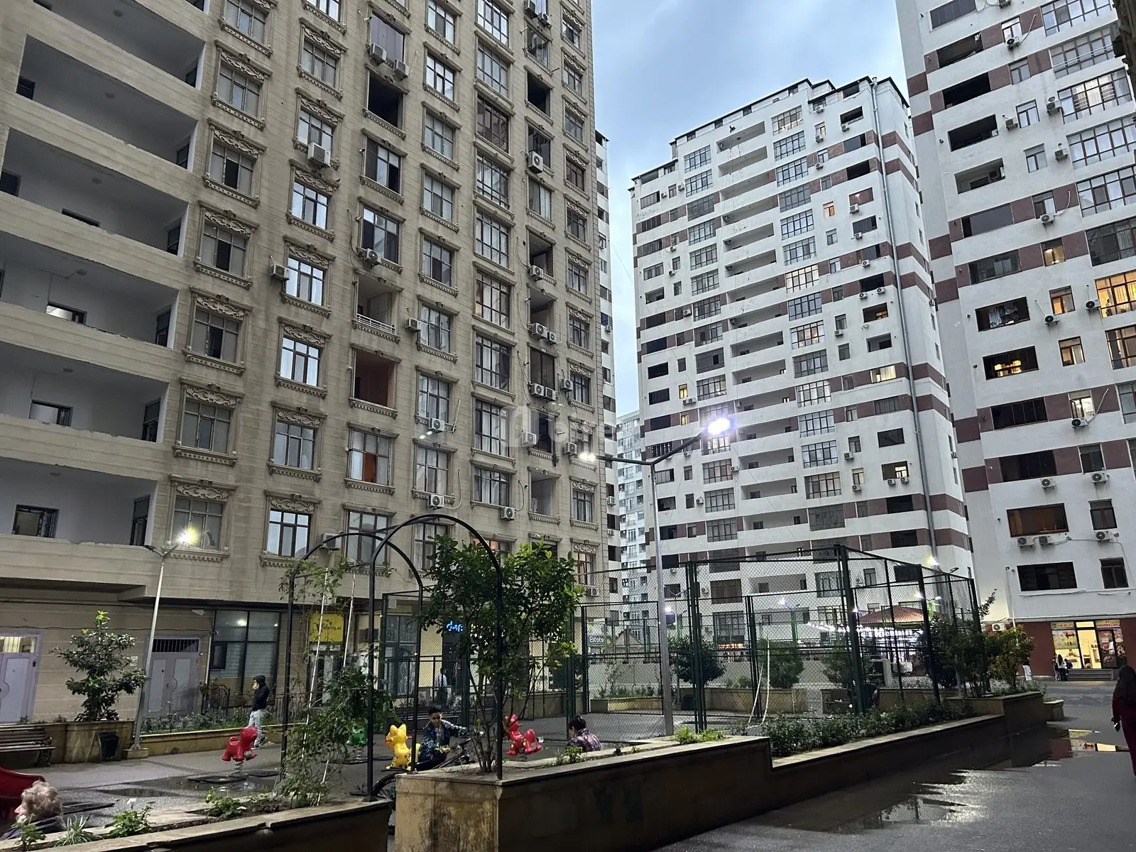 4-комнатная квартира, Ясамальский район, Həsən Bəy Zərdabi pr., Баку — фото 2