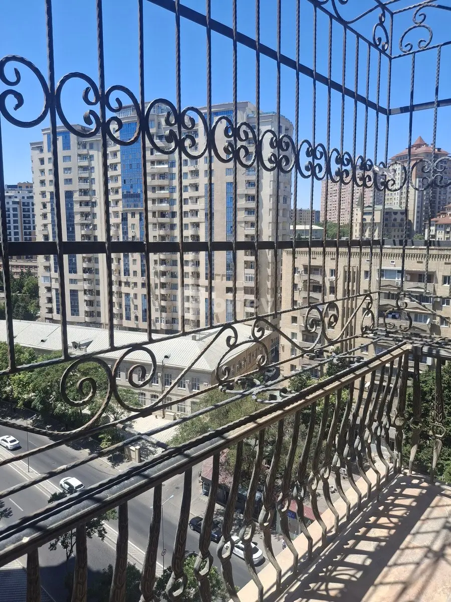 4-комнатная квартира, Наримановский район, Təbriz prospekti, Баку — фото 12