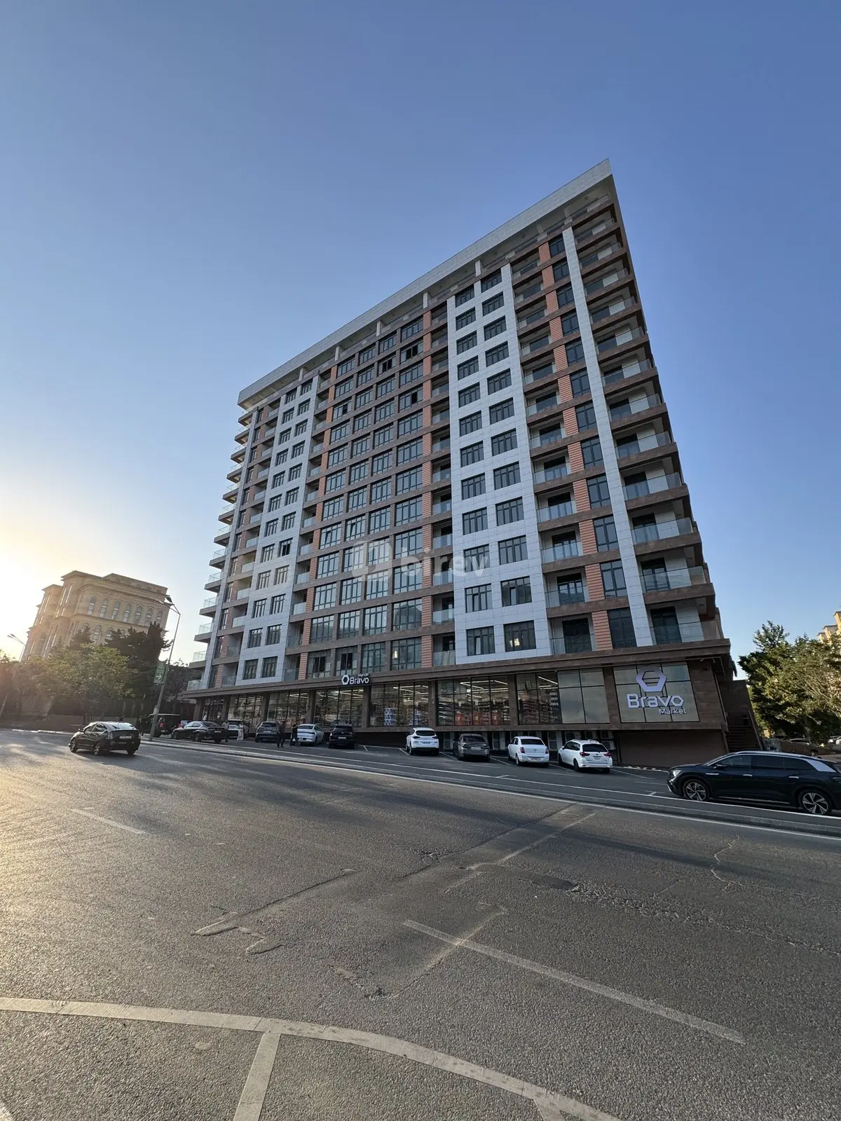 3-комнатная квартира, 8-й микрорайон, Süleyman Sani Axundov küçəsi, Бинагадинский район — фото 4