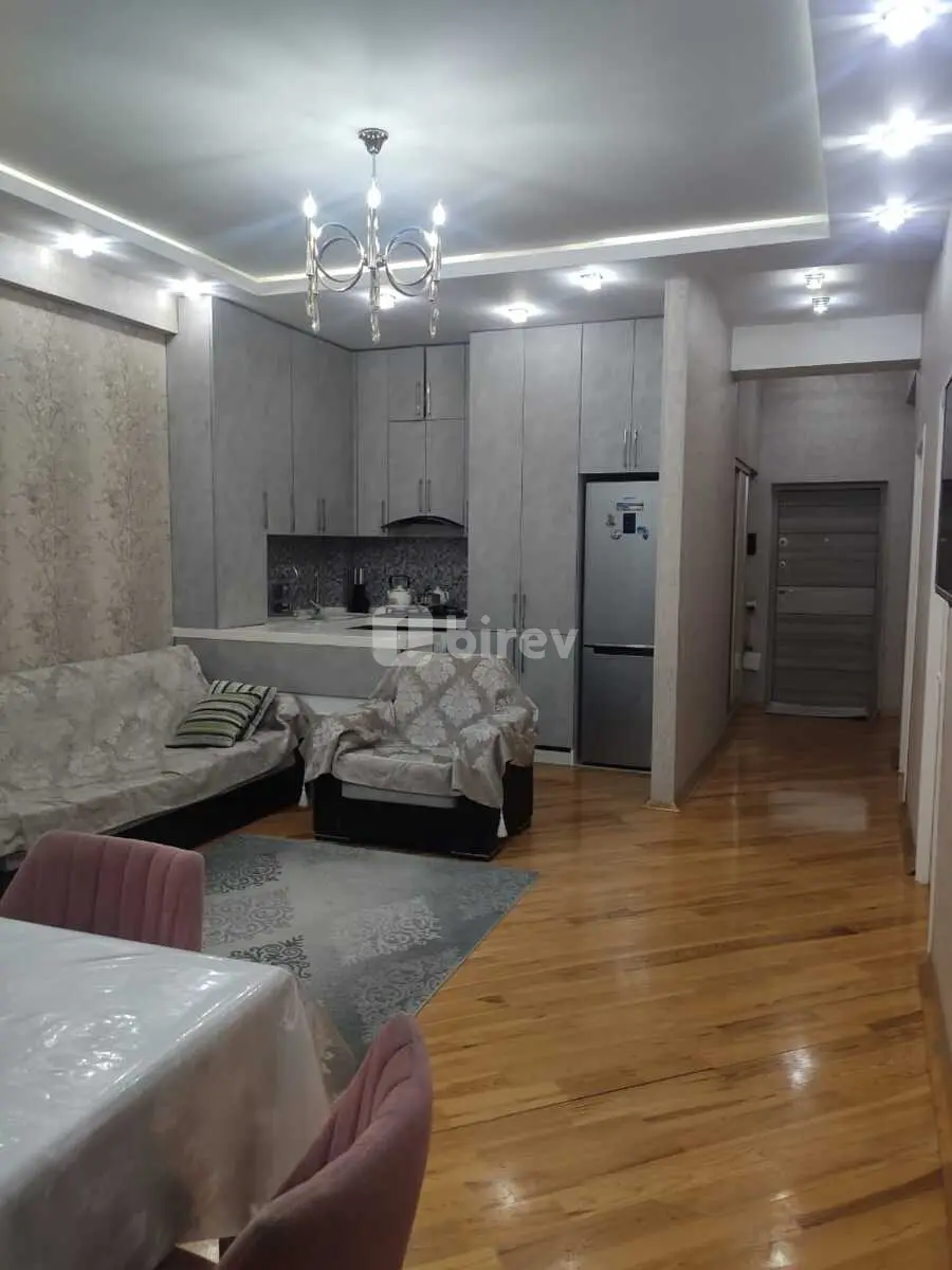 3-комнатная квартира, пос. 8-й километр, Bəkir Çobanzadə küçəsi, Низаминский район — фото 1