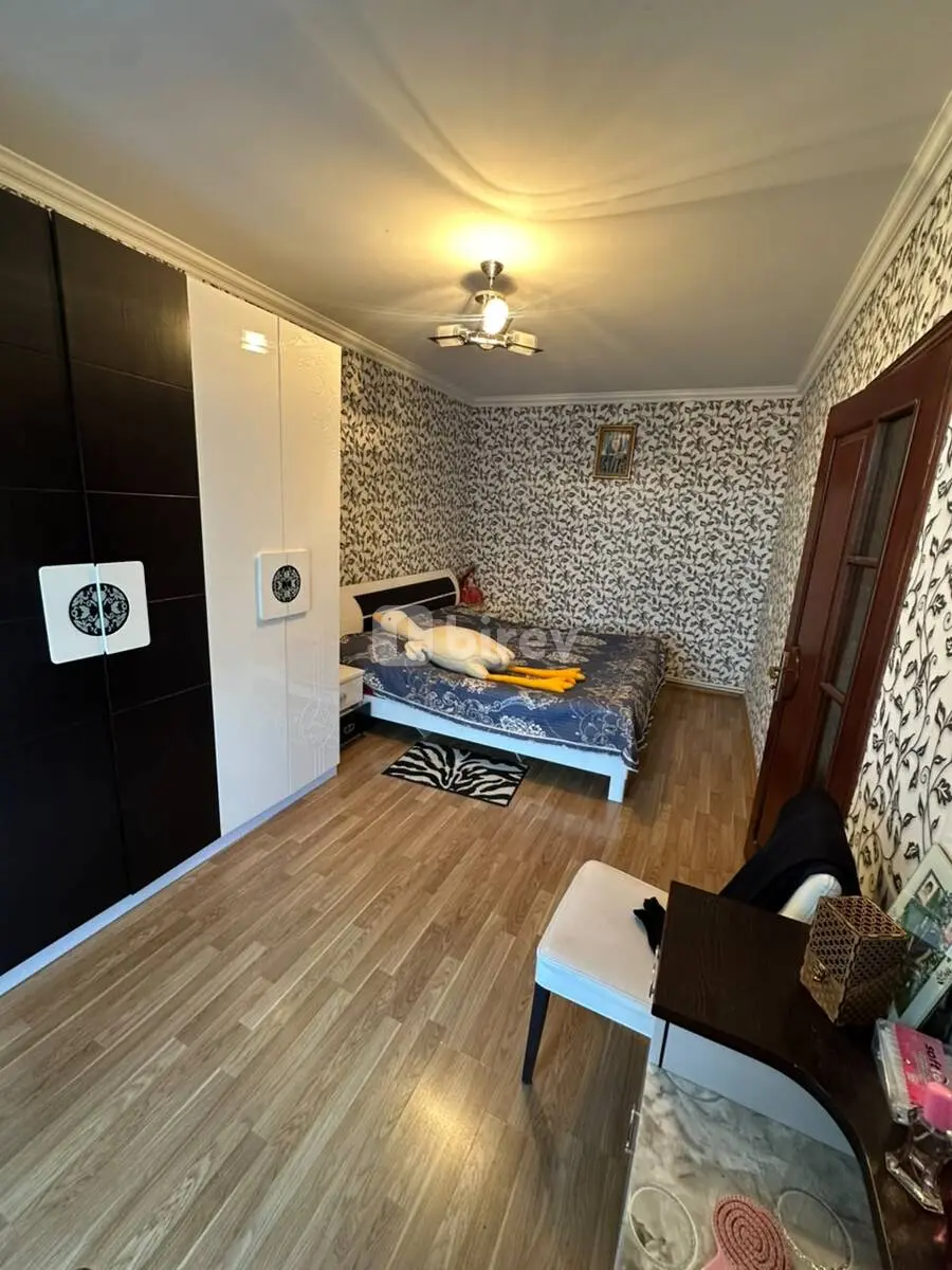 4-комнатная квартира, Низаминский район, Natiq Əhmədov küçəsi, Баку — фото 9