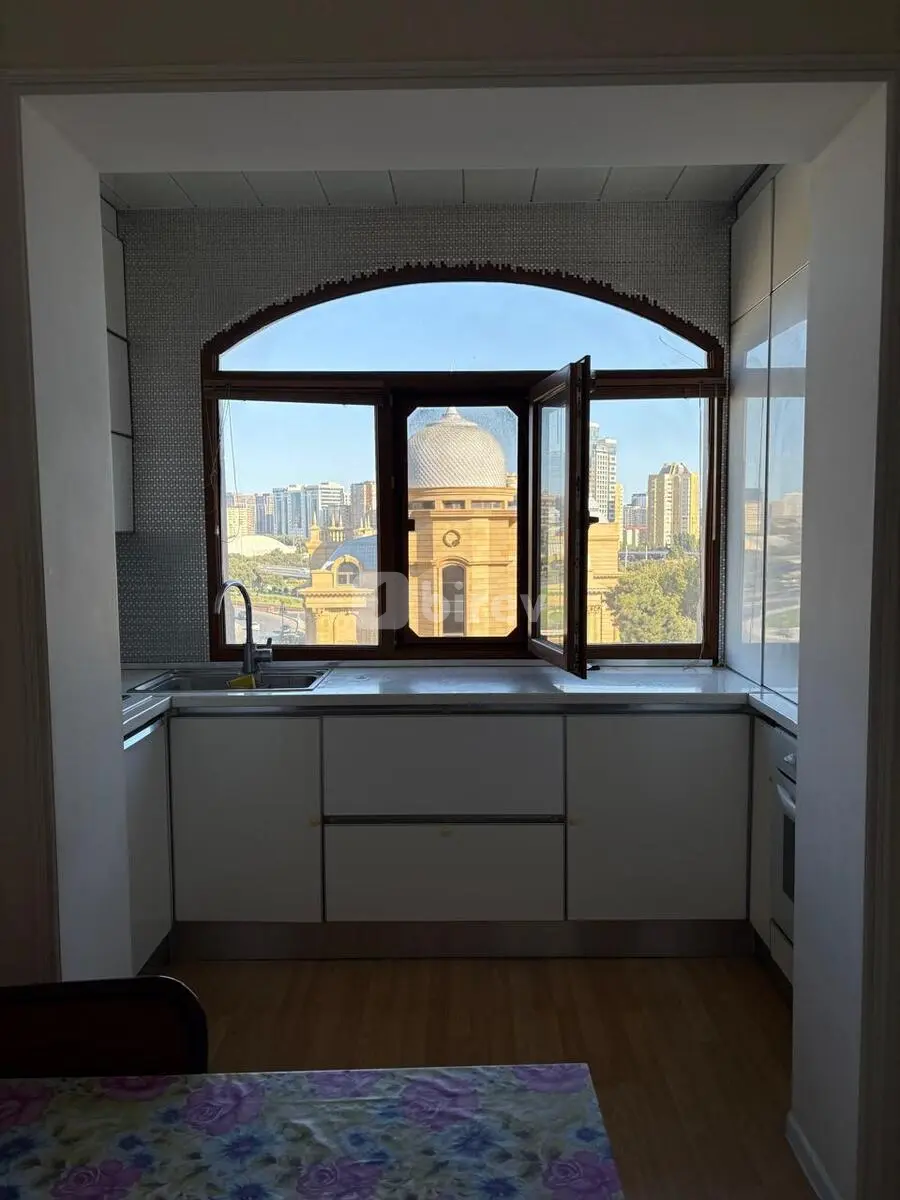 3-комнатная квартира, Наримановский район, Gülarə Qədirbəyova 63A, Баку — фото 18