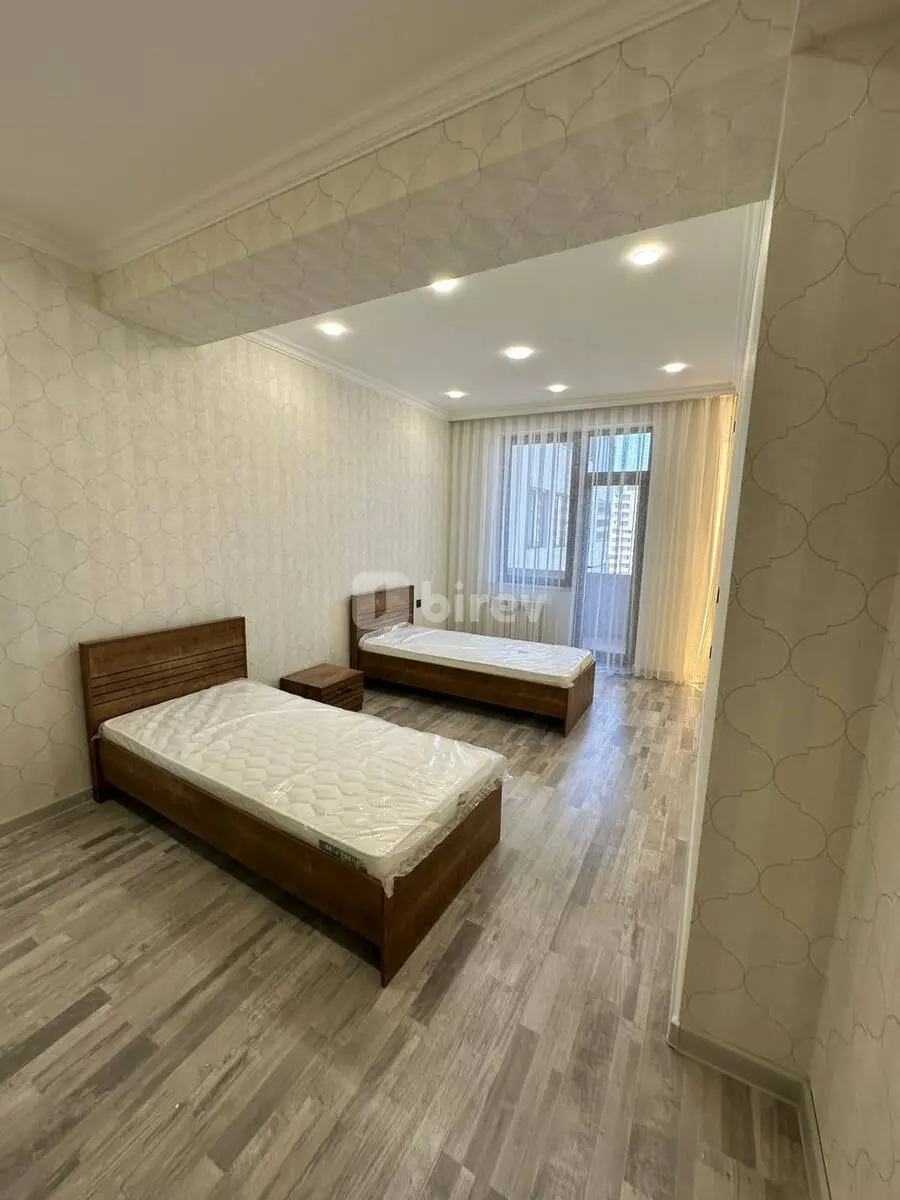 4-комнатная квартира, Насиминский район, Qulu Quluyev küçəsi, Баку — фото 10