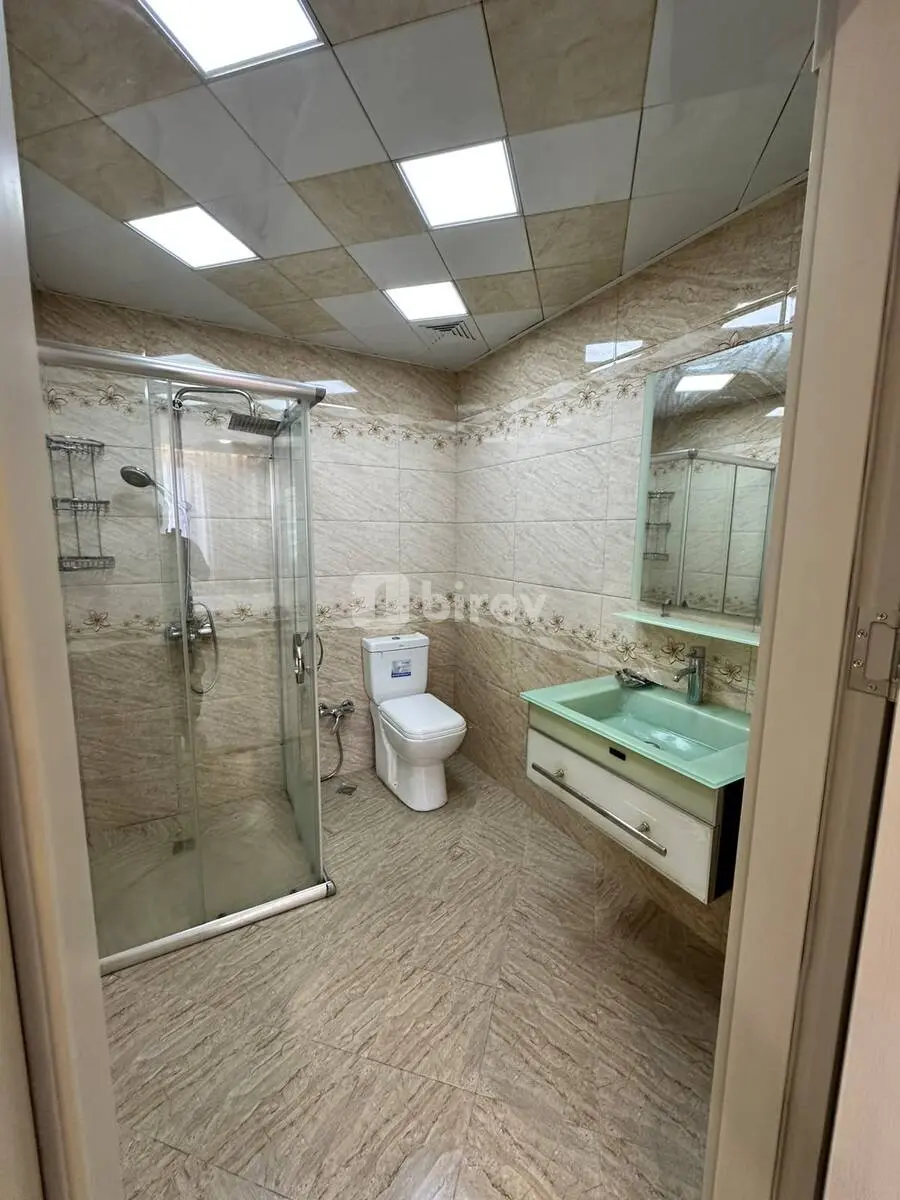 4-комнатная квартира, Насиминский район, Qulu Quluyev küçəsi, Баку — фото 18