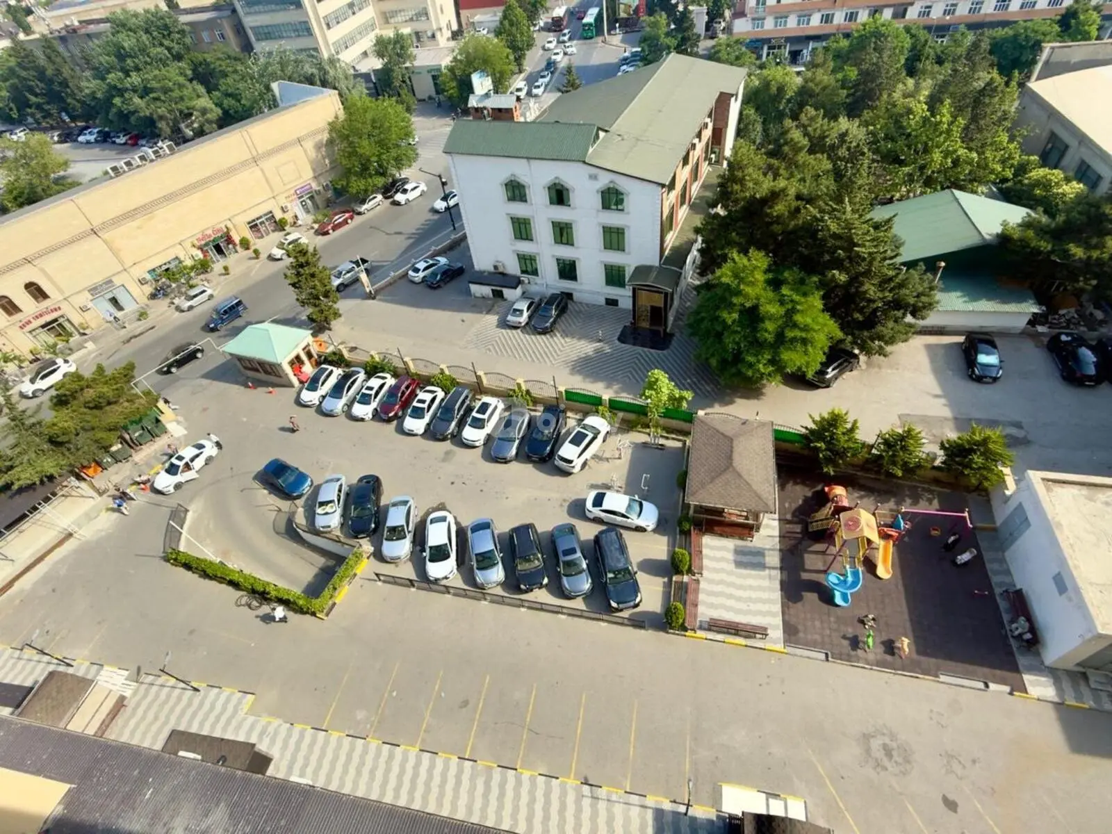 2-комнатная квартира, 8-й микрорайон, Süleyman Sani Axundov küç., Бинагадинский район — фото 4
