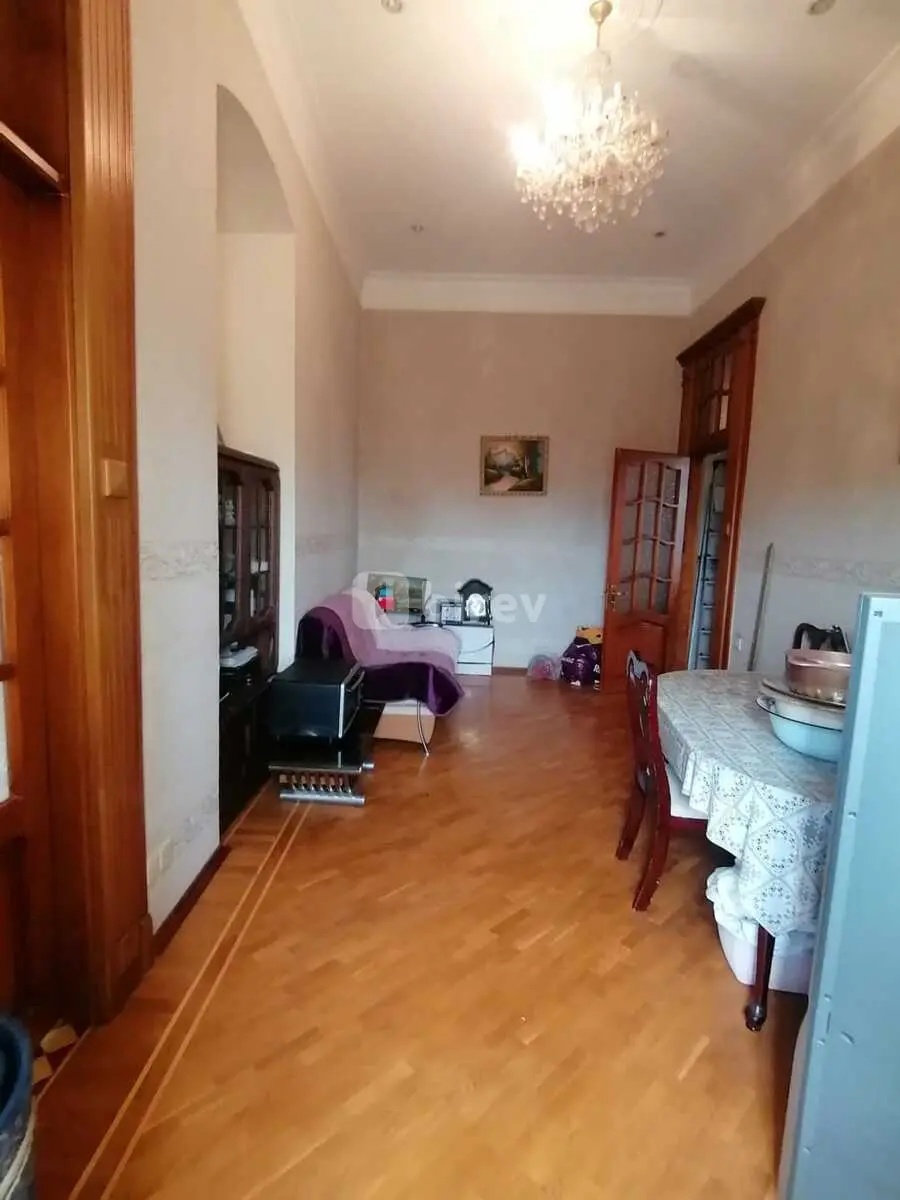 6-комнатная квартира, Ясамальский район, Salatın Əsgərova küçəsi, Баку — фото 11