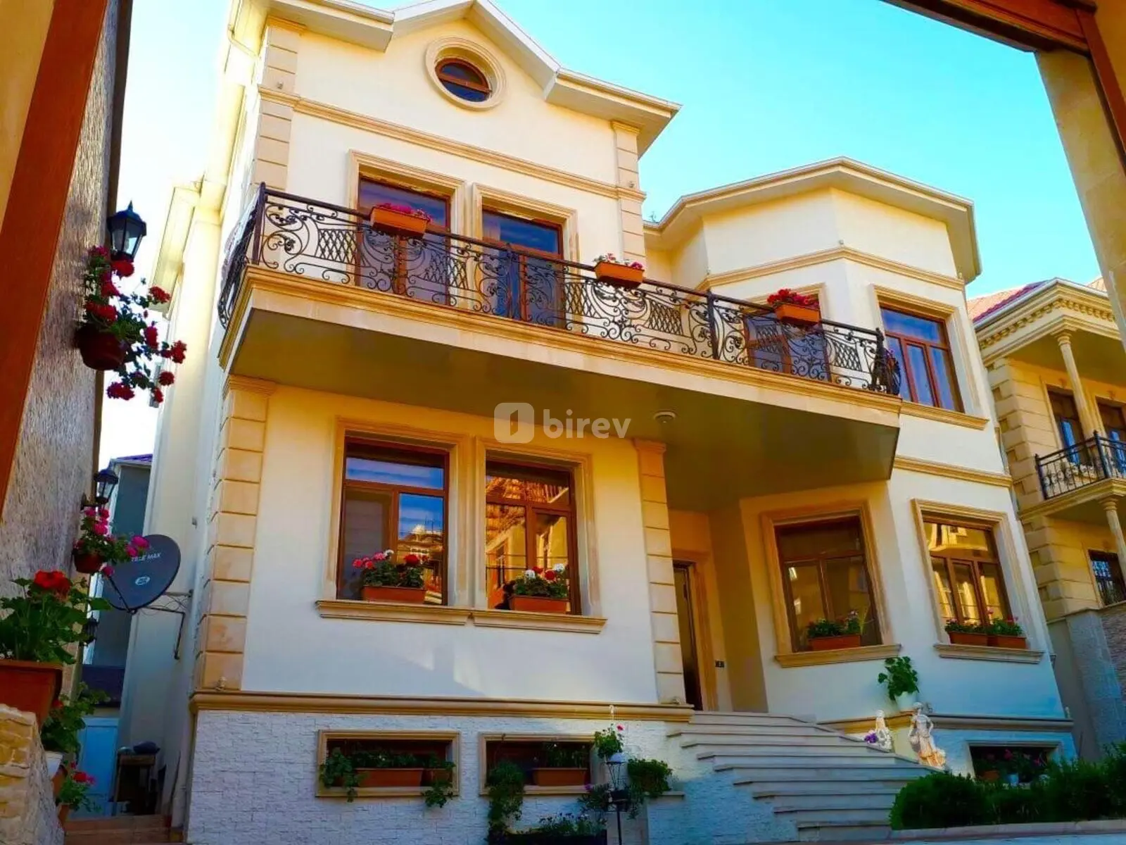 7-комнатный дом, пос. Бакиханов, Tahir Hacıyev küç., Сабунчинский район — фото 1