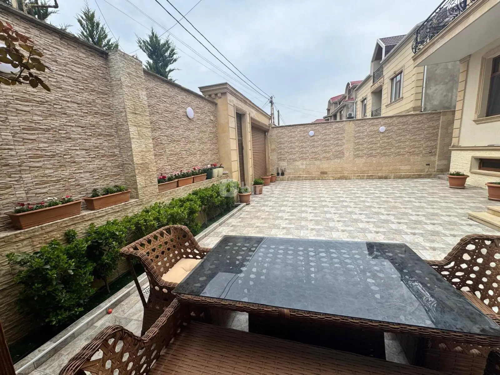 7-комнатный дом, пос. Бакиханов, Tahir Hacıyev küç., Сабунчинский район — фото 2