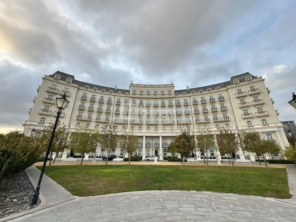 4-комнатная квартира, пос. Белый город, Mərkəzi Bulvar küç., Хатаинский район — фото 2