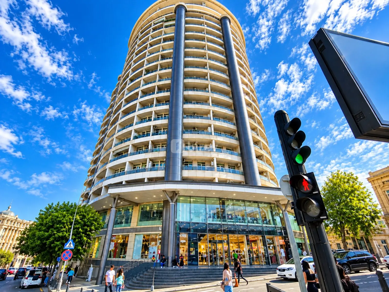 3-комнатная квартира, Насиминский район, Zərgərpalan küç. 13, Баку — фото 1