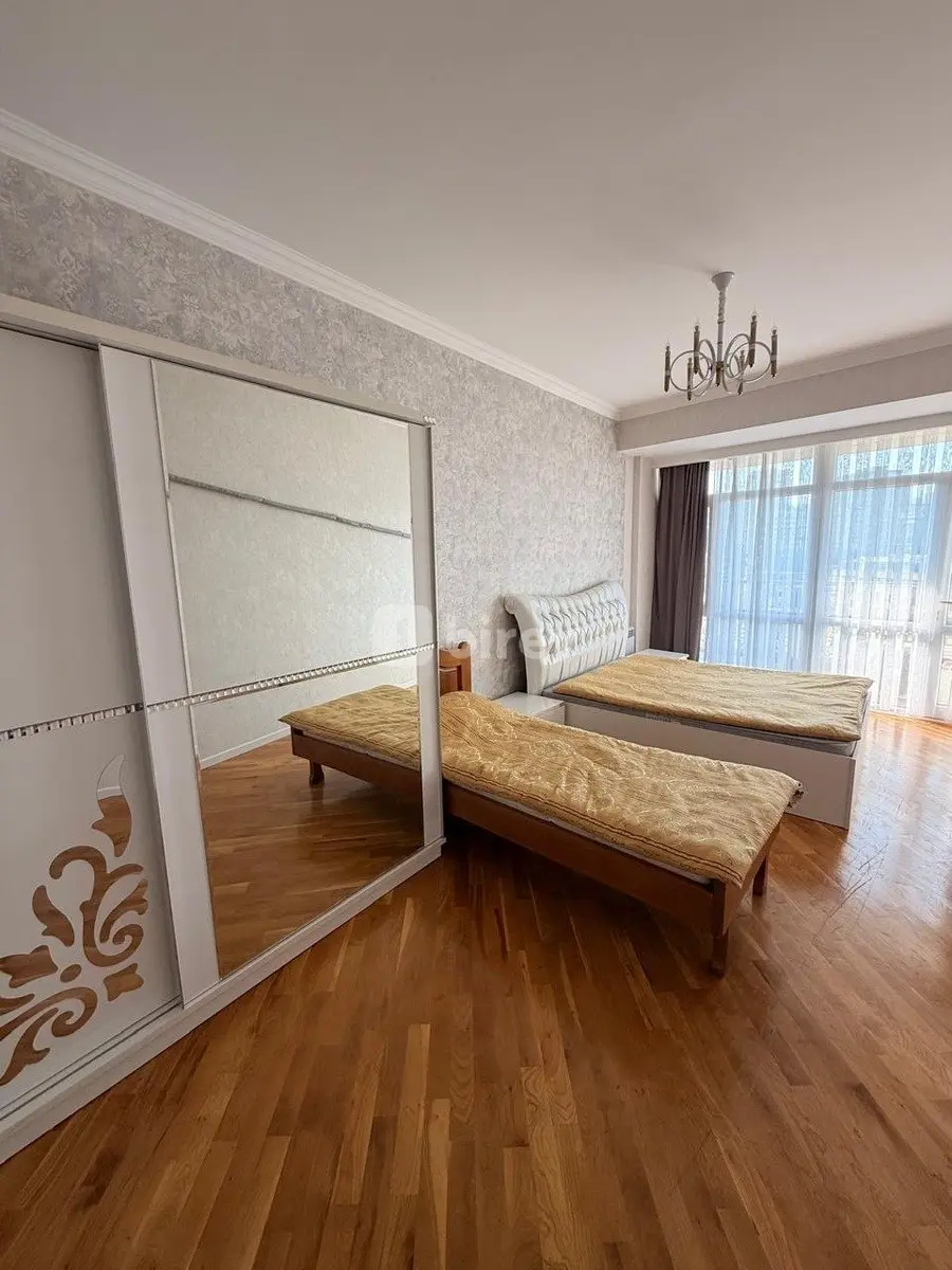 3-комнатная квартира, Насиминский район, Zərgərpalan küç. 13, Баку — фото 14