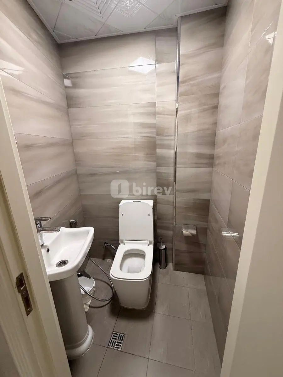 3-комнатная квартира, Насиминский район, Zərgərpalan küç. 13, Баку — фото 18