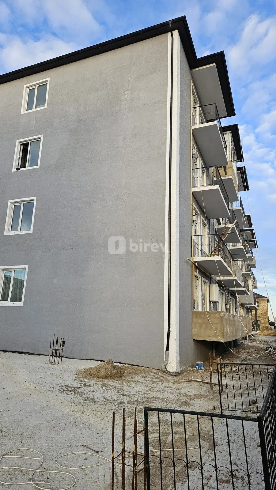3-комнатная квартира, пос. Деде Горгуд, Dədə Qorqud qəs., Сураханский район — фото 1