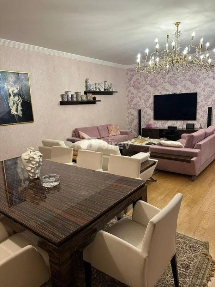 4-комнатная квартира, Насиминский район, Ceyhun Hacıbəyli küç., Баку — фото 2
