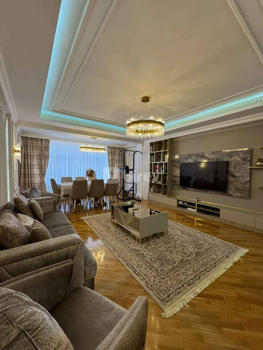 4-комнатная квартира, Ясамальский район, Həsən Bəy Zərdabi pr., Баку — фото 1
