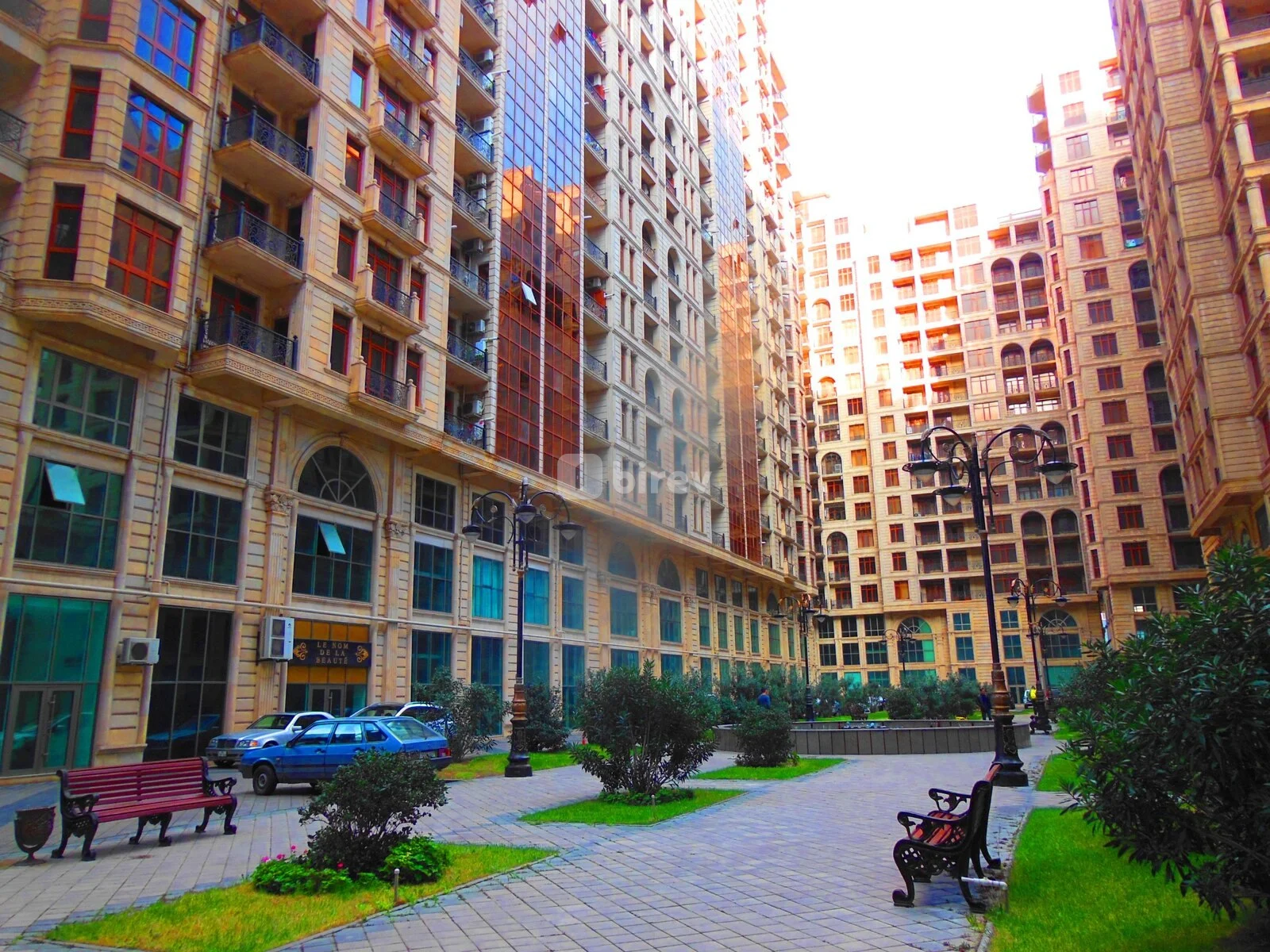 4-комнатная квартира, Насиминский район, Üzeyir Hacıbəyov küçəsi, Баку — фото 2