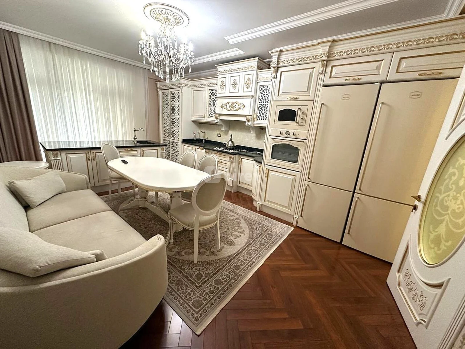 4-комнатная квартира, Насиминский район, Üzeyir Hacıbəyov küçəsi, Баку — фото 6