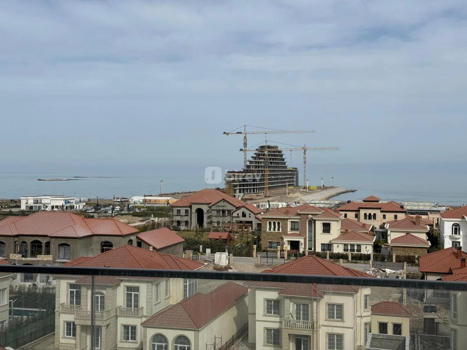 4-комнатная квартира, пос. Sea Breeze, Sea Breeze Resort., Сабунчинский район — фото 2