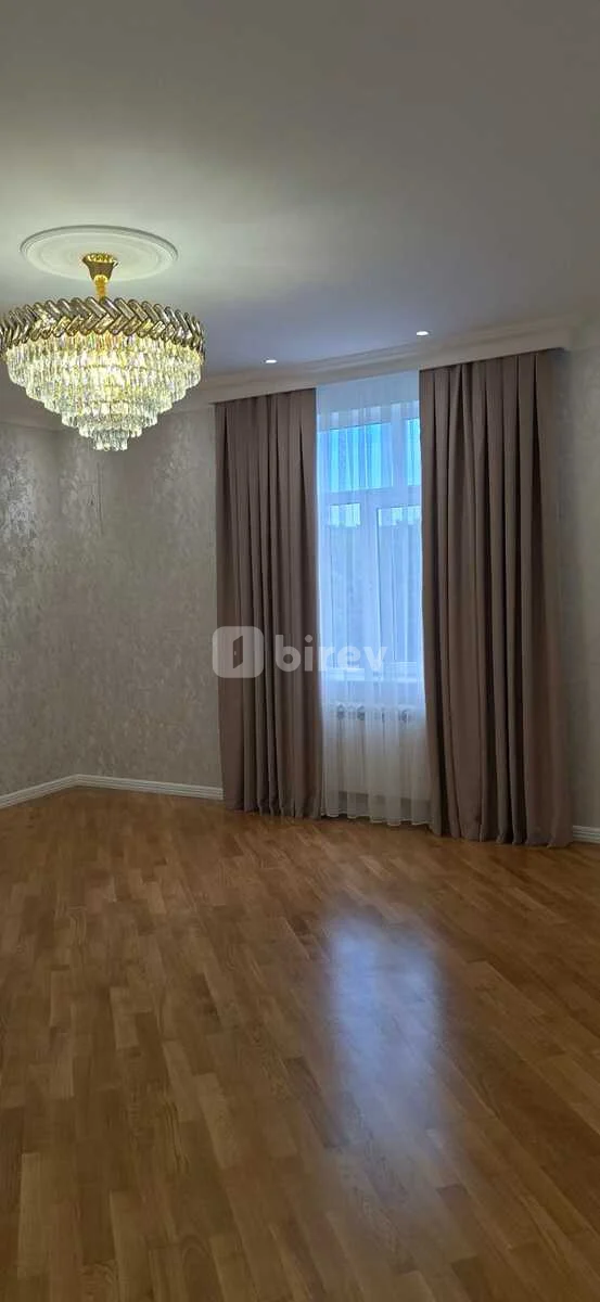 3-комнатная квартира, Хатаинский район, Lütfizadə küç., Баку — фото 9