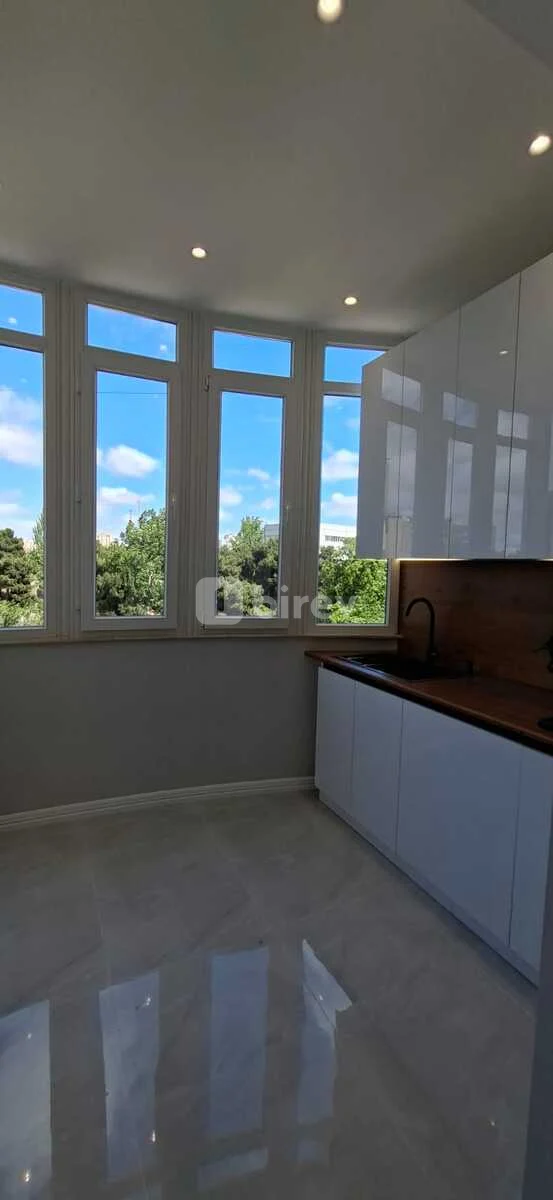 3-комнатная квартира, Хатаинский район, Lütfizadə küç., Баку — фото 18