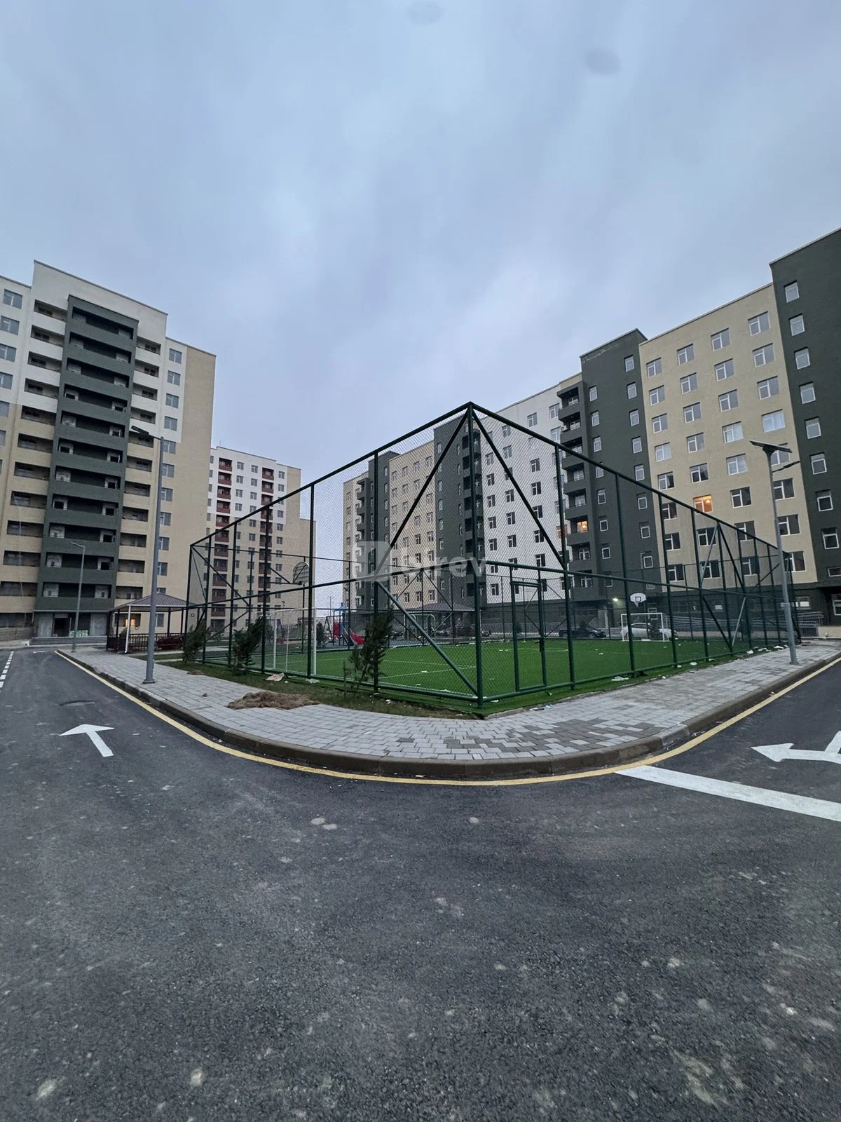 4-комнатная квартира, пос. Бинагади, Binəqədi qəs. Mədən 1 korpus 5, Бинагадинский район — фото 1