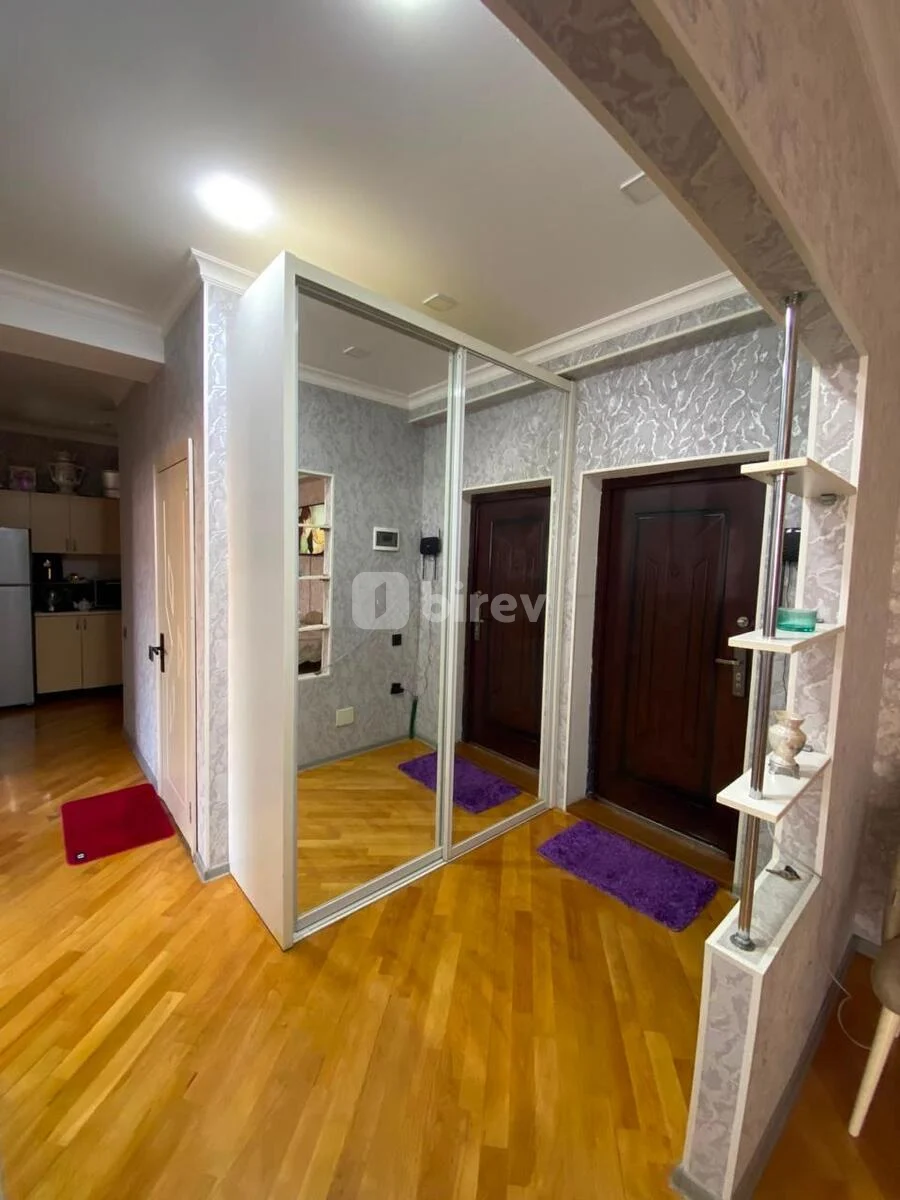 3-комнатная квартира, пос. 8-й километр, Çəmşid Naxçıvanski k. 81, Низаминский район — фото 11