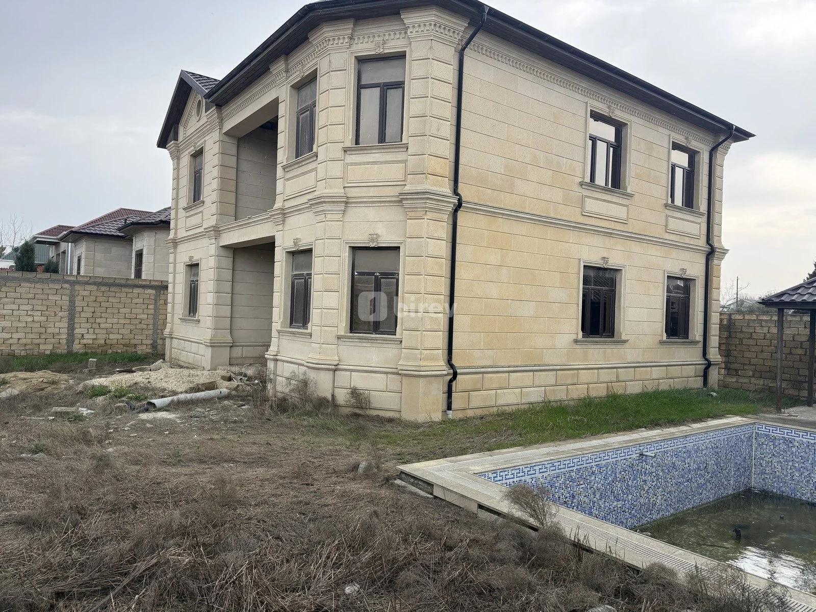 7-комнатный дом, пос. Пиршаги, Həzi Aslanov küç 23, Сабунчинский район — фото 1