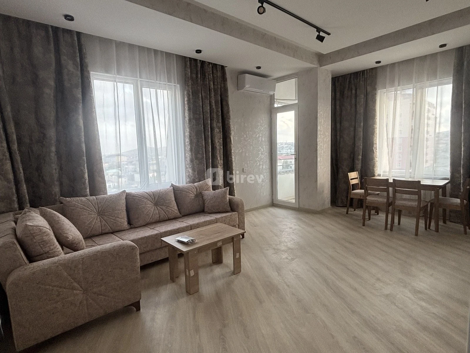 3-комнатная квартира, пос. Масазыр, Əliağa Vahid küç. 200, Абшеронский район — фото 1