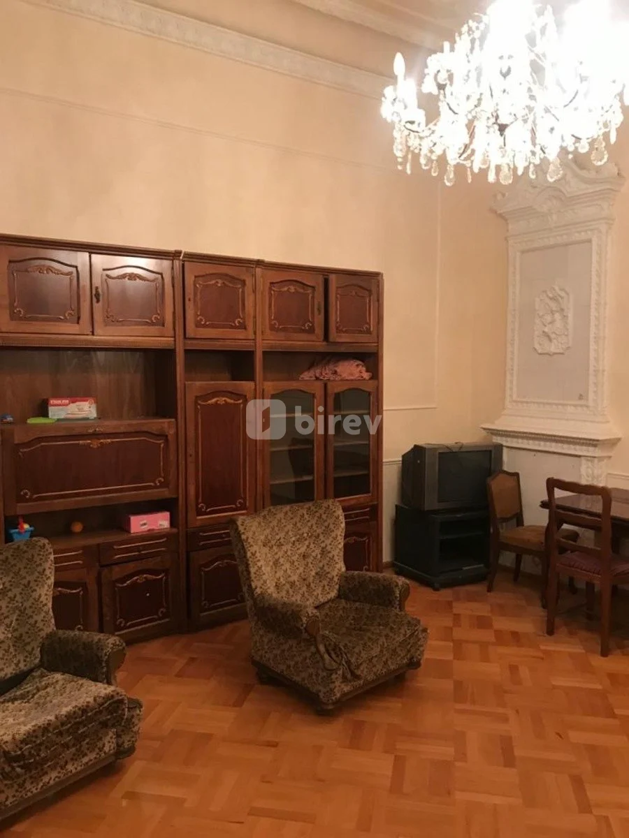 3-комнатная квартира, Сабаильский район, Üzeyir Hacıbəyov küçəsi, Баку — фото 3
