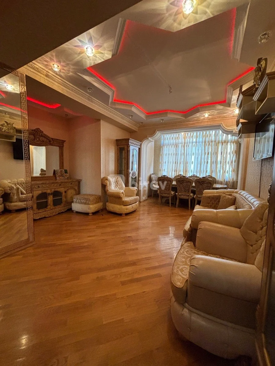 4-комнатная квартира, Хатаинский район, Süleyman Vəzirov küç.şç 11F, Баку — фото 1