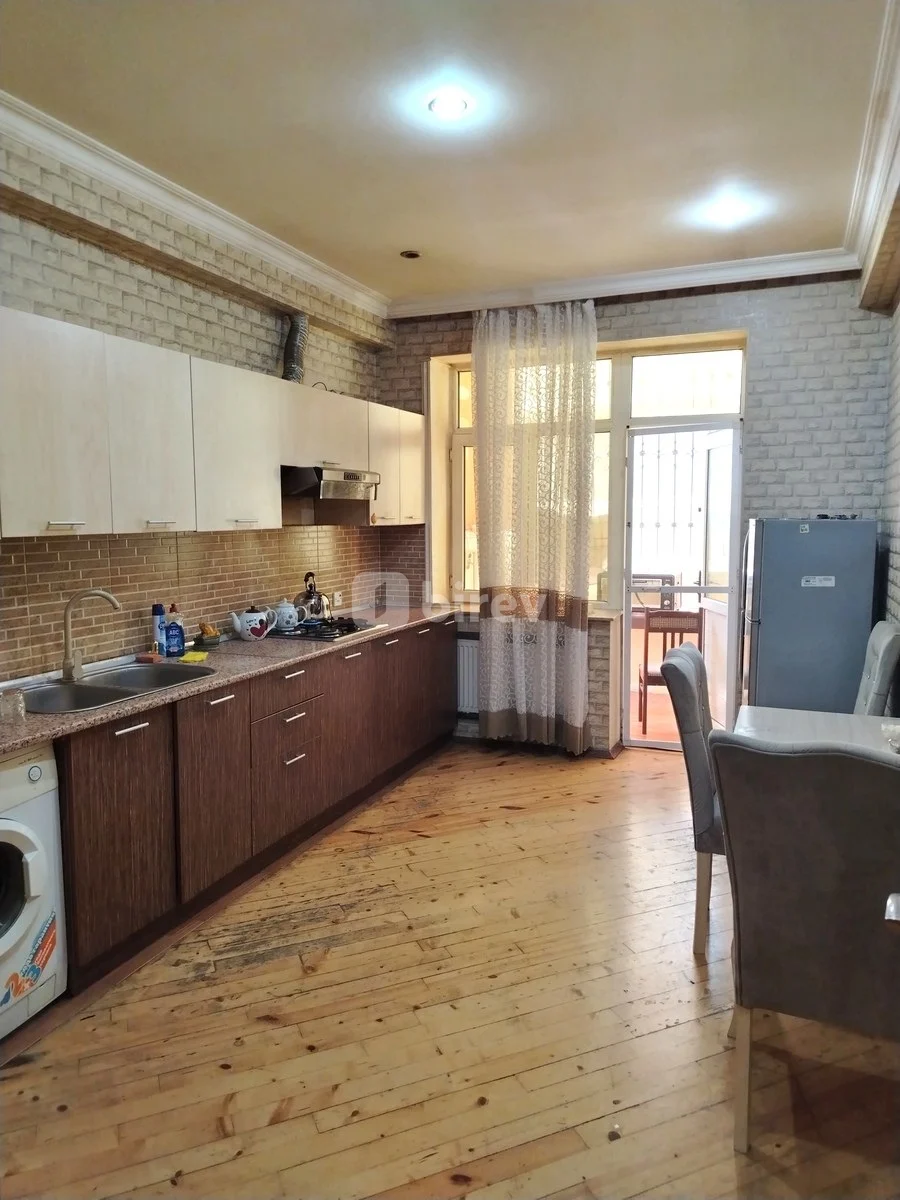 3-комнатная квартира, пос. Ясамал, Həsən bəy Zərdabi pr.89, Ясамальский район — фото 1