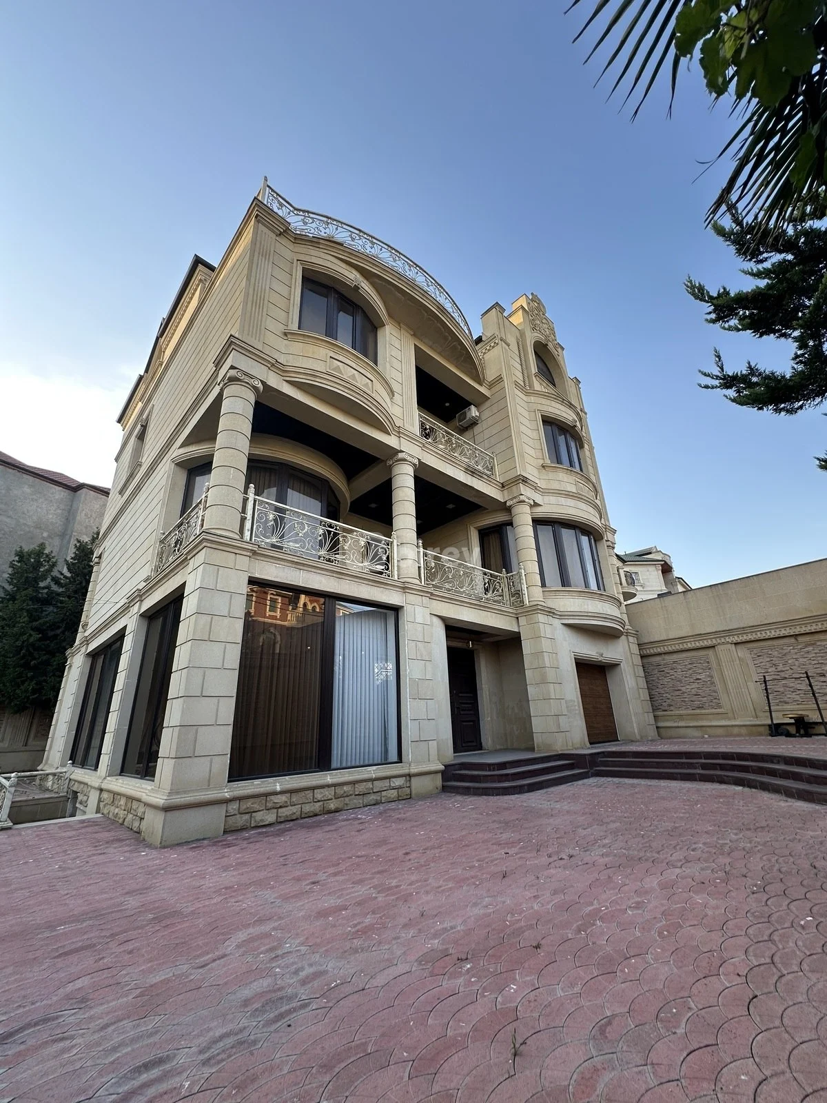 8-комнатный дом, 6-й микрорайон, Sirab k., Бинагадинский район — фото 1