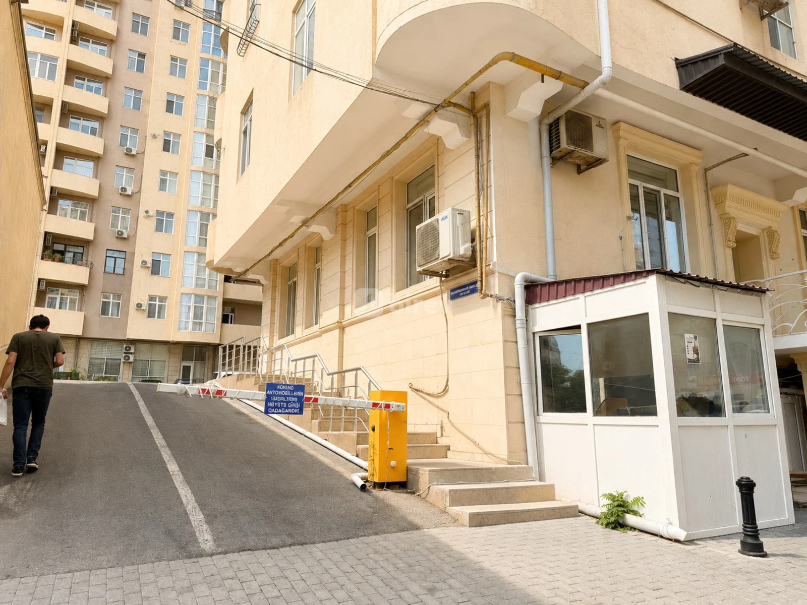 4-комнатная квартира, Ясамальский район, Murtuza Muxtarov küçəsi, Баку — фото 2