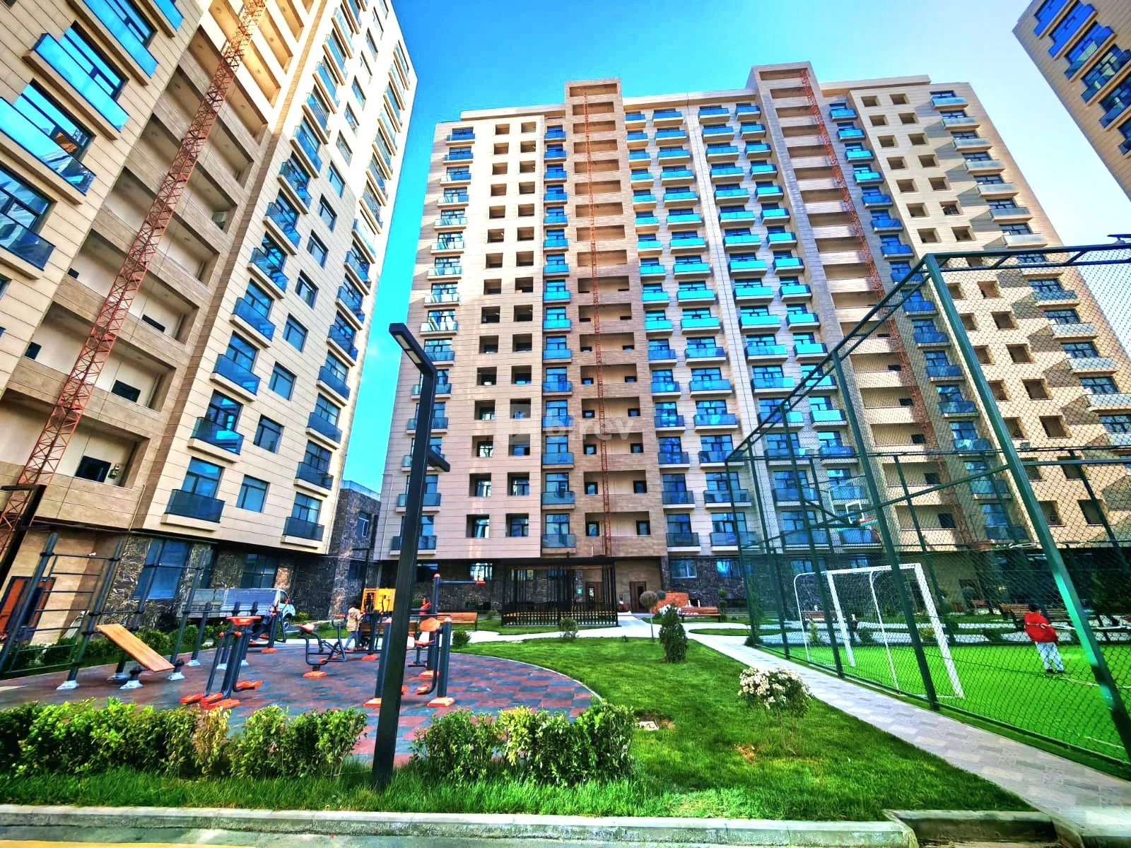 4-комнатная квартира, Насиминский район, Azadlıq prospekti, Баку — фото 2