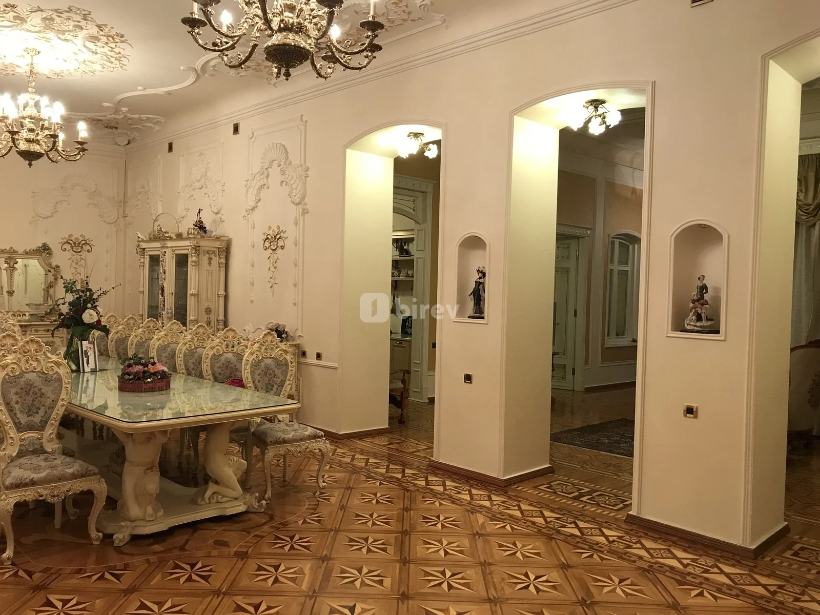 6-комнатная квартира, Сабаильский район, Üzeyir Hacıbəyov küç.46, Баку — фото 7