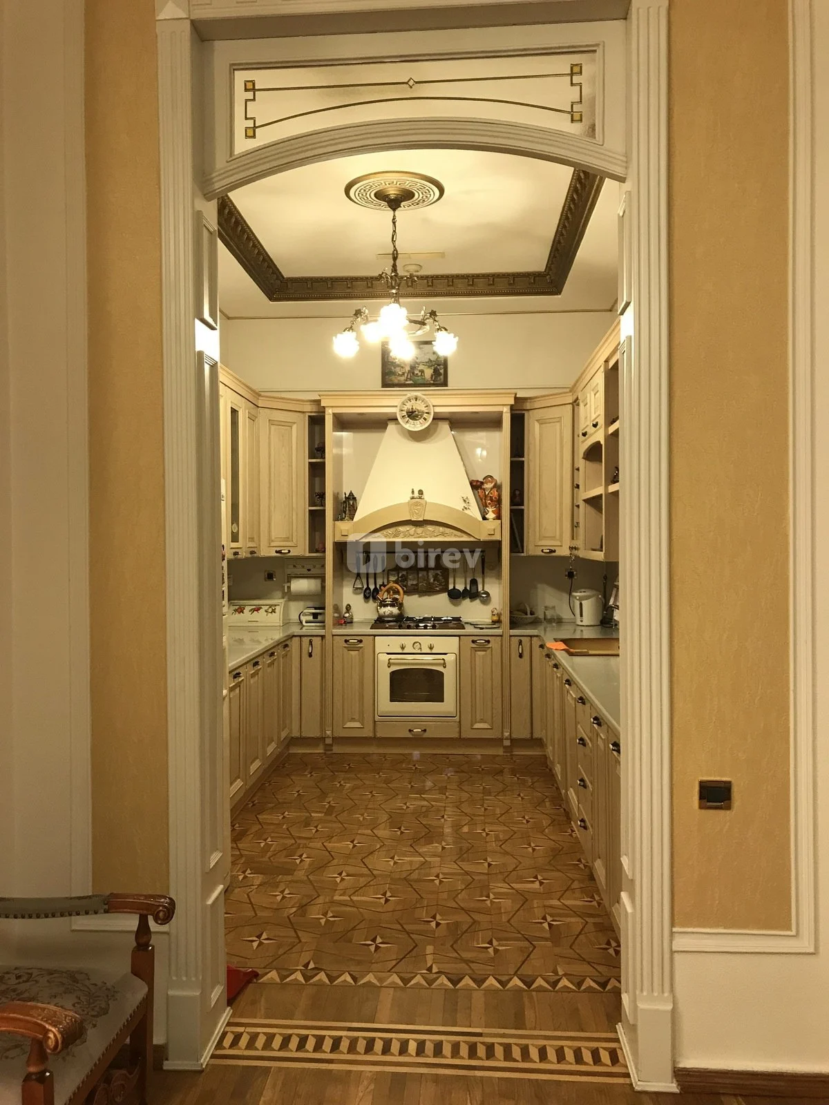 6-комнатная квартира, Сабаильский район, Üzeyir Hacıbəyov küç.46, Баку — фото 15
