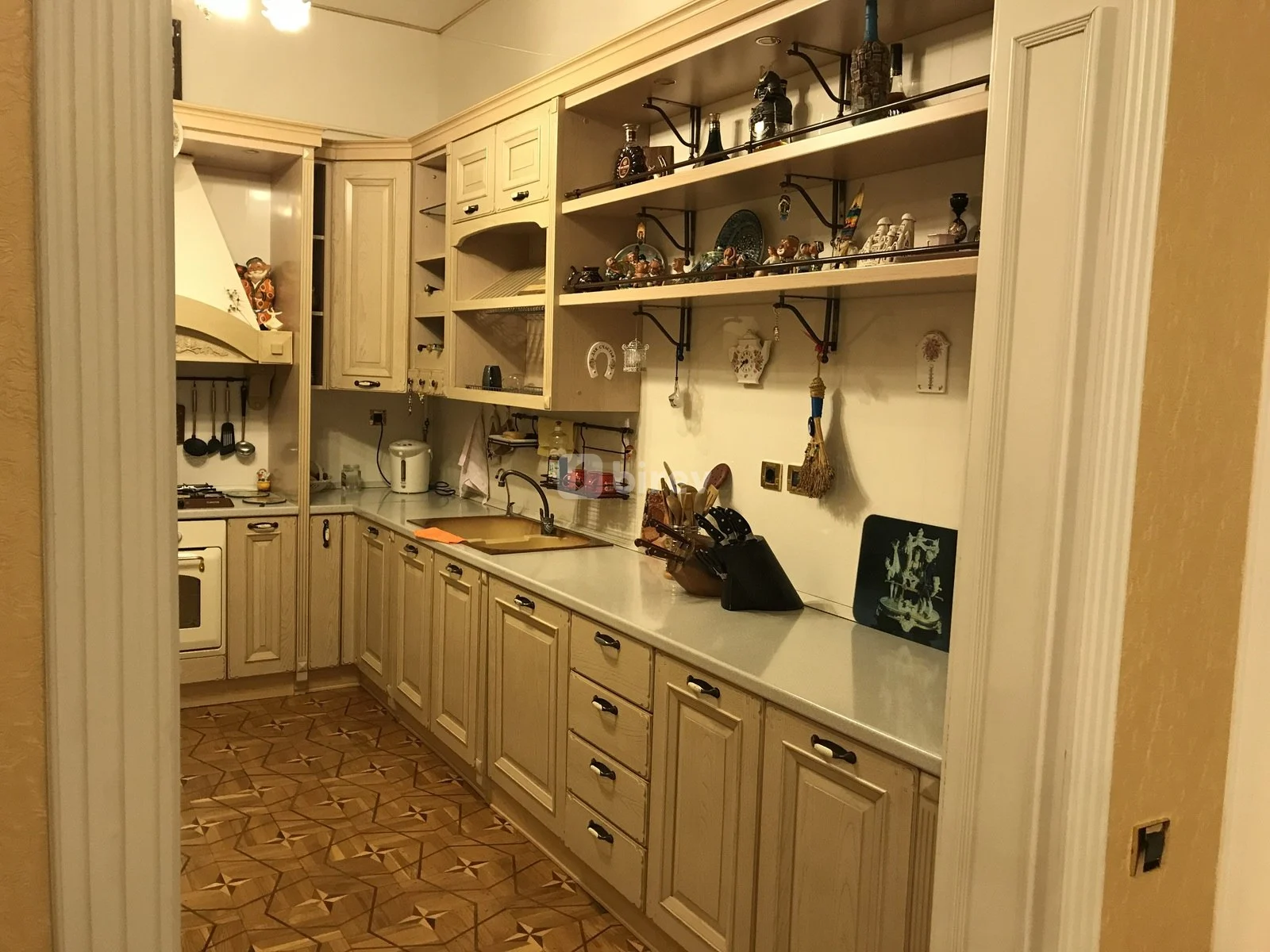6-комнатная квартира, Сабаильский район, Üzeyir Hacıbəyov küç.46, Баку — фото 16