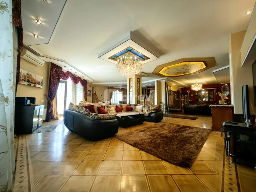 4-комнатная квартира, Насиминский район, Səməd Vurğun küçəsi, Баку — фото 1