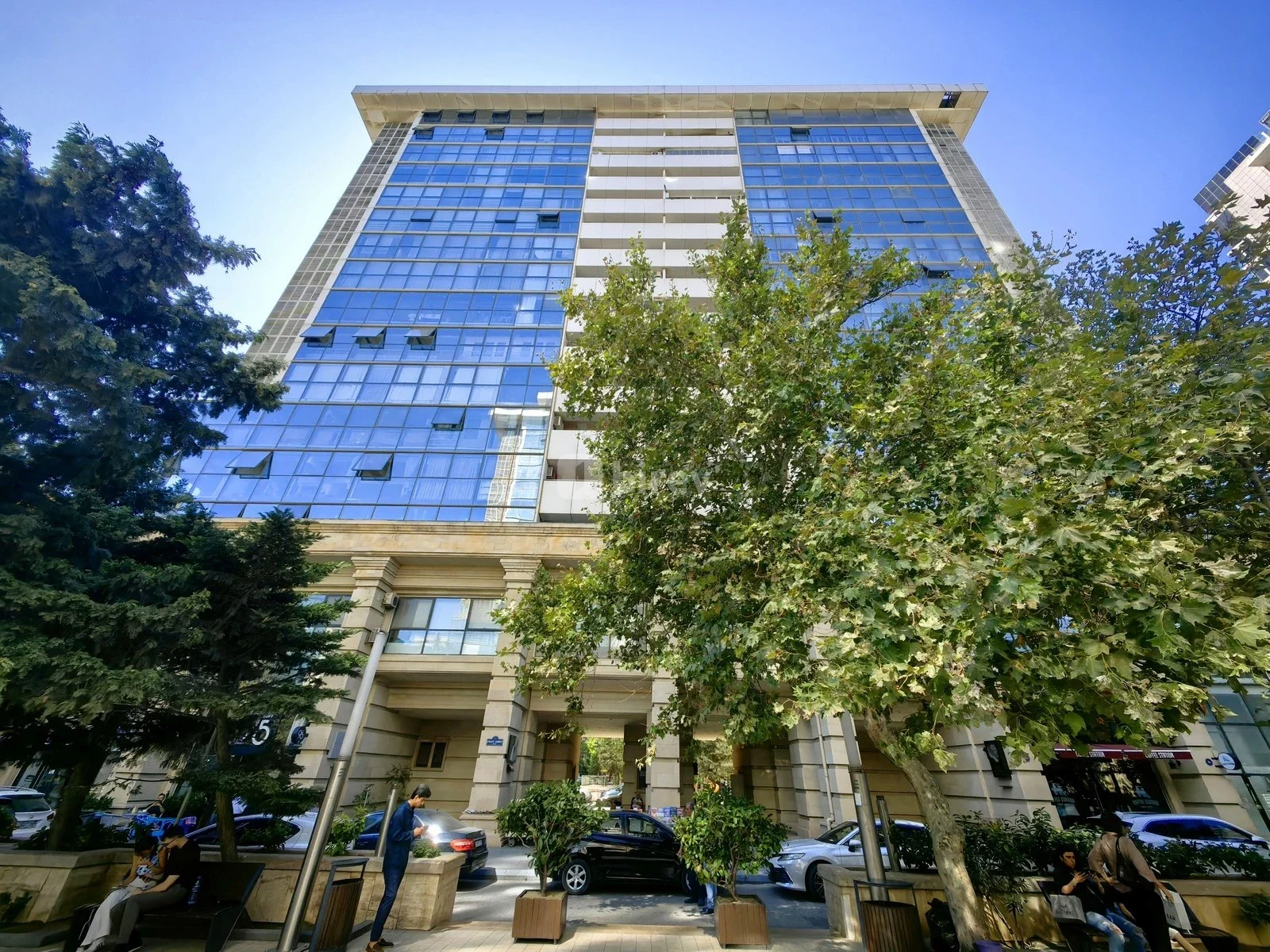 3-комнатная квартира, Насиминский район, Fikrət Əmirov küçəsi, Баку — фото 21
