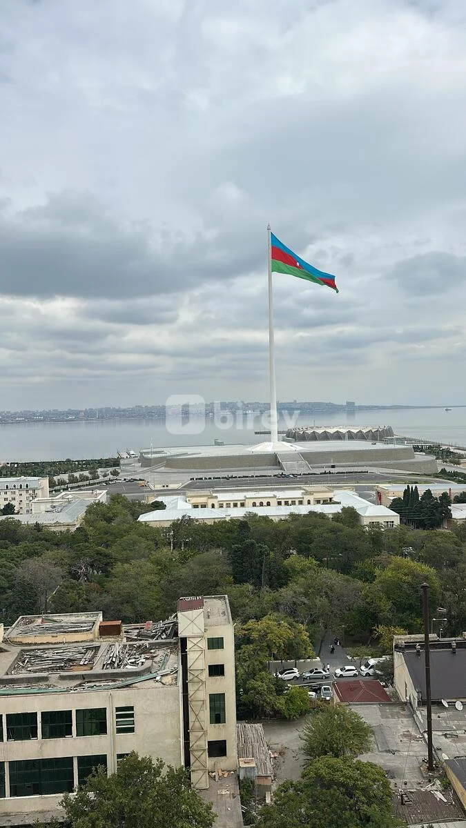 3-комнатная квартира, пос. Ахмедлы, N.Tusi 114, Хатаинский район — фото 1