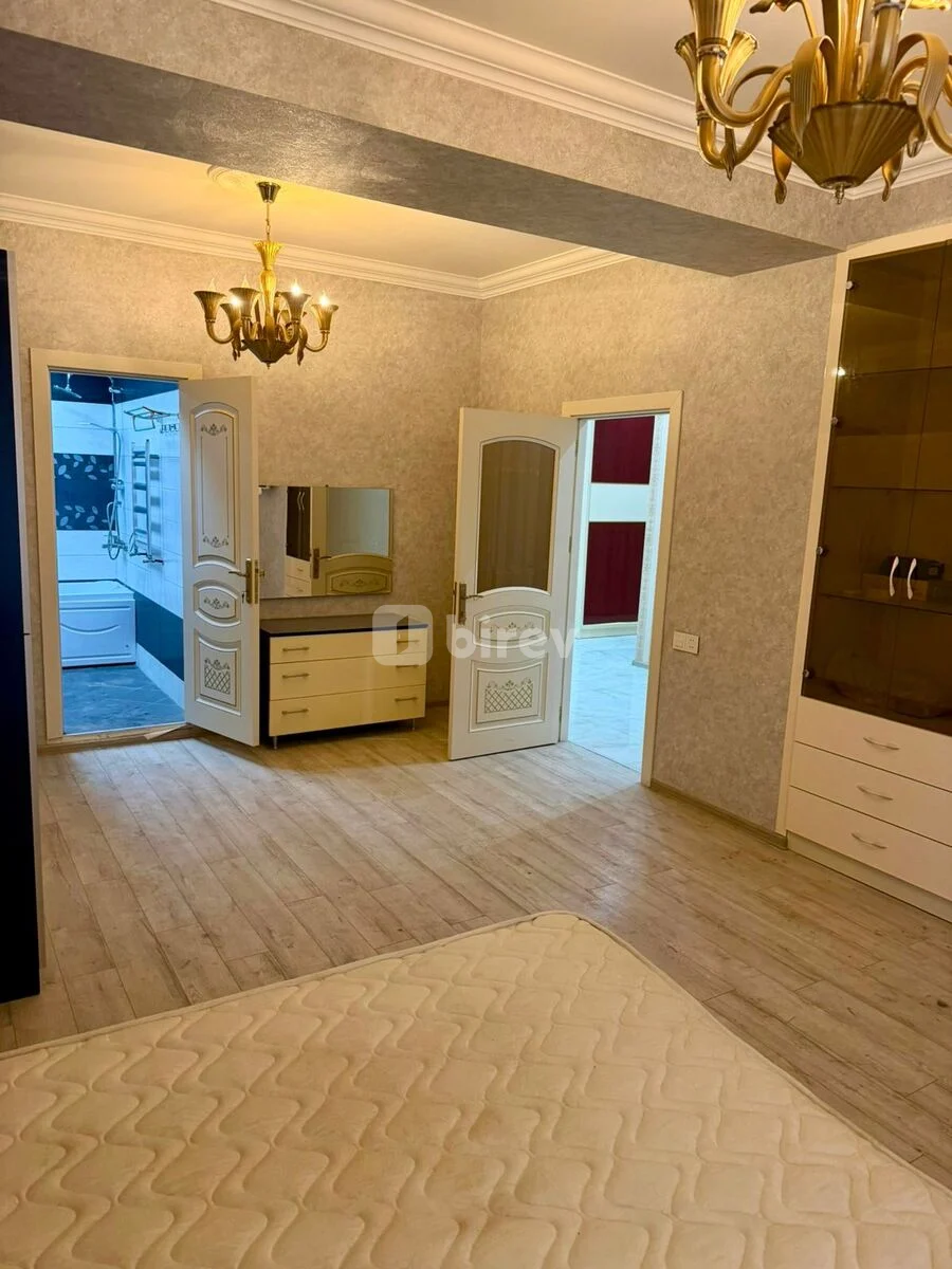 4-комнатная квартира, Насиминский район, Həsən Əliyev küç., Баку — фото 18