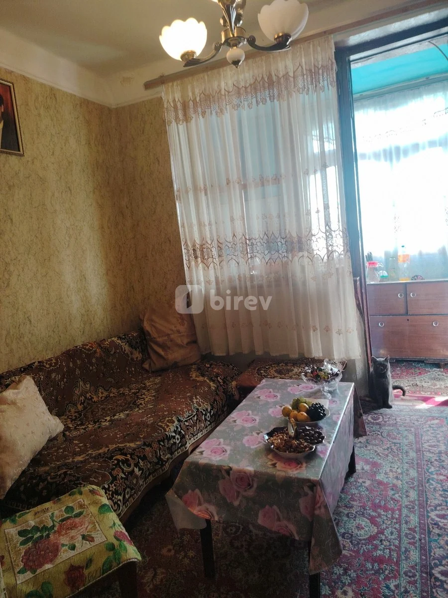 3-комнатная квартира, Гянджа, Vəli Xuluflu küç. — фото 9