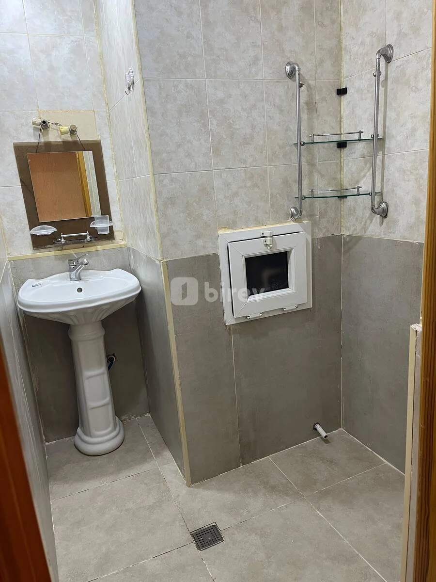2-комнатная квартира, 8-й микрорайон, Ə.Naxçıvani küçəsi, Бинагадинский район — фото 9