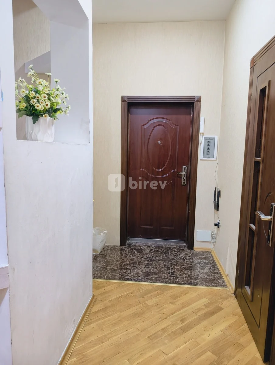 3-комнатная квартира, 7-й микрорайон, F.Məlikov küçəsi, Бинагадинский район — фото 1