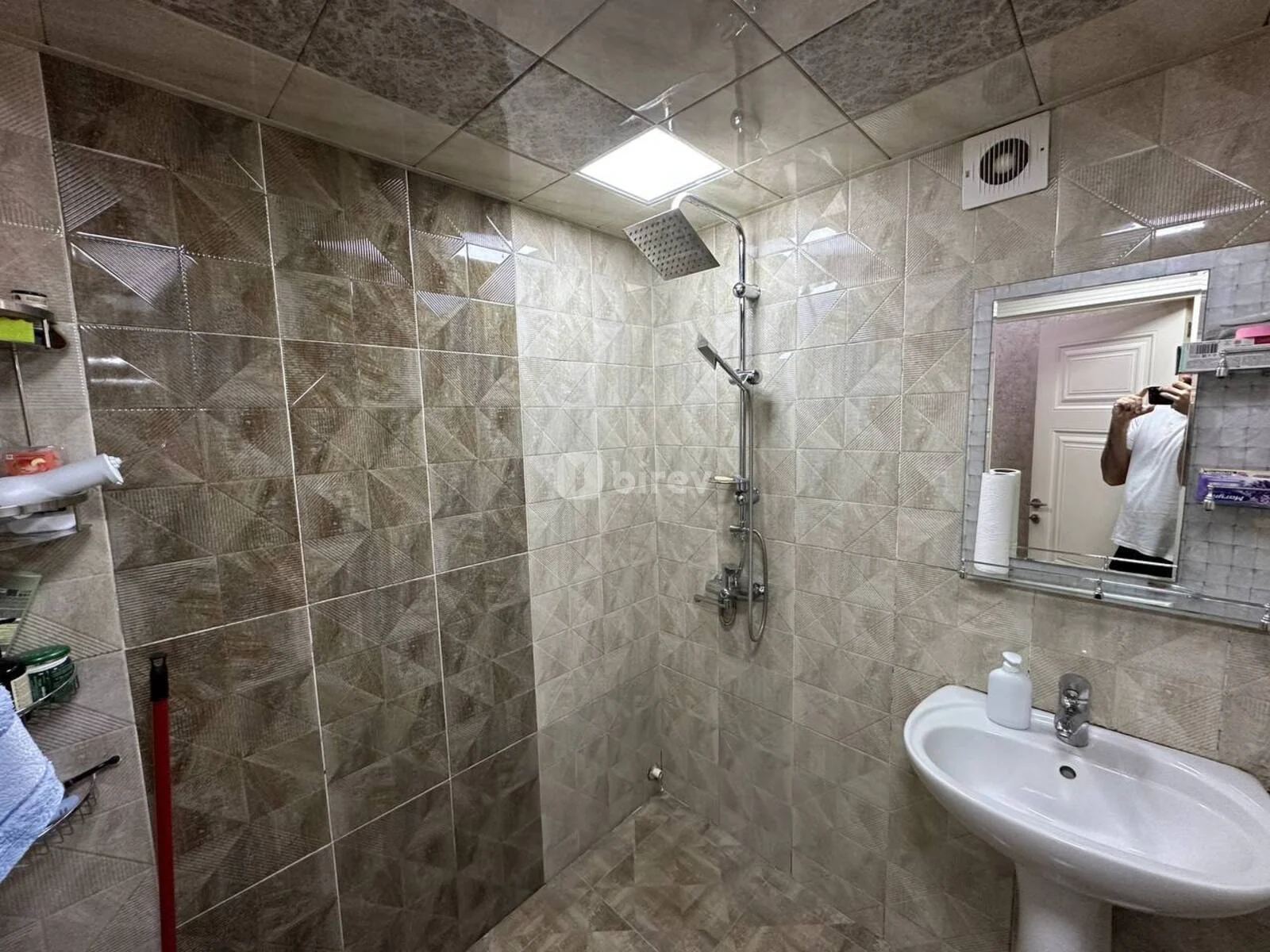 4-комнатная квартира, пос. 8-й километр, Elşən Süleymanov 57, Низаминский район — фото 4