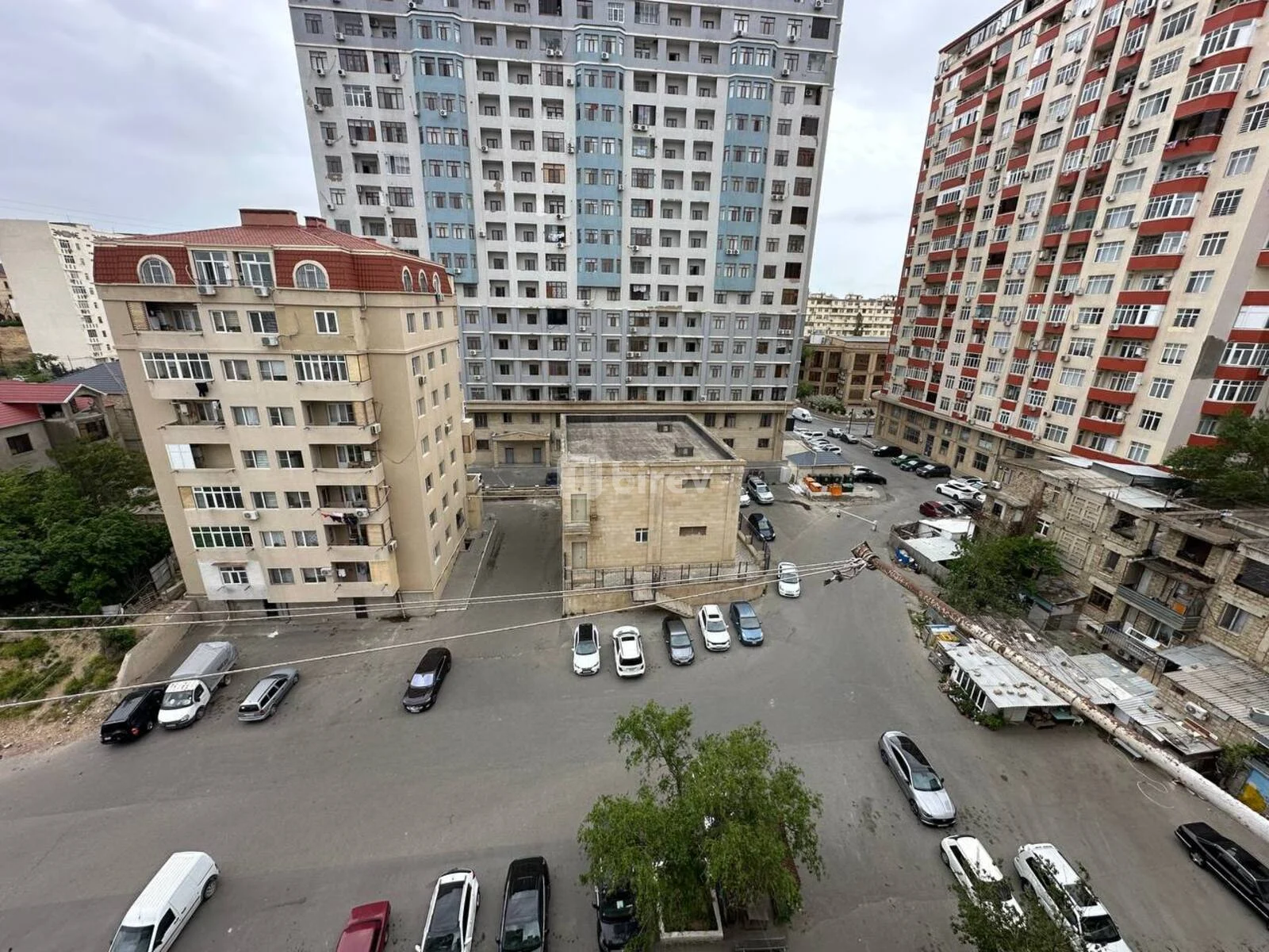 4-комнатная квартира, пос. 8-й километр, Elşən Süleymanov 57, Низаминский район — фото 7
