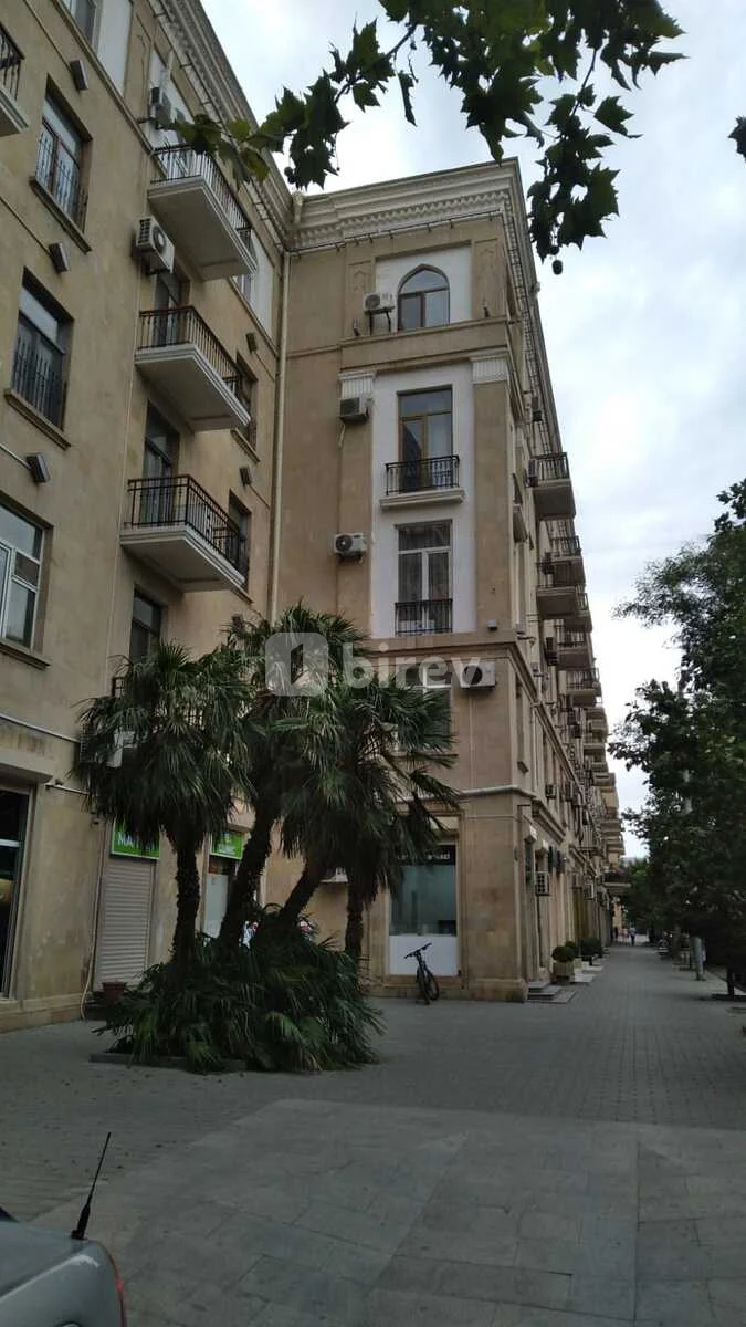 2-комнатная квартира, Сабаильский район, 28 may küç. 20, Баку — фото 9