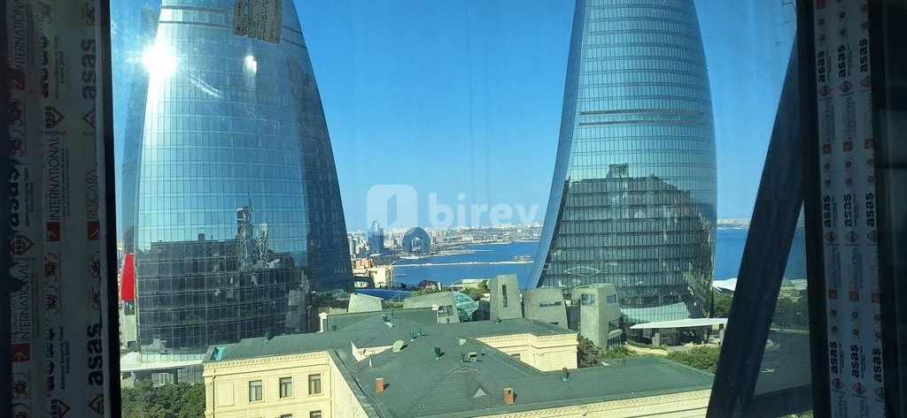 4-комнатная квартира, Сабаильский район, İzzət Nəbiyev küç., Баку — фото 2