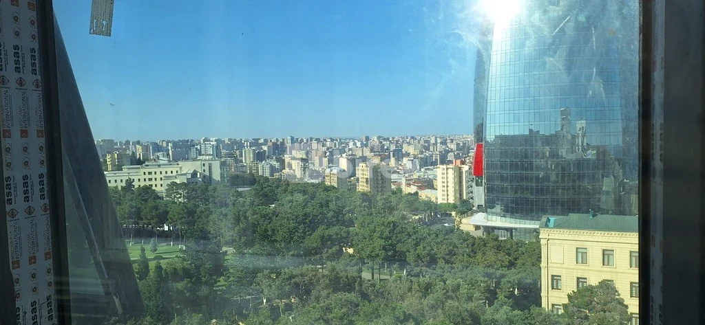 4-комнатная квартира, Сабаильский район, İzzət Nəbiyev küç., Баку — фото 4