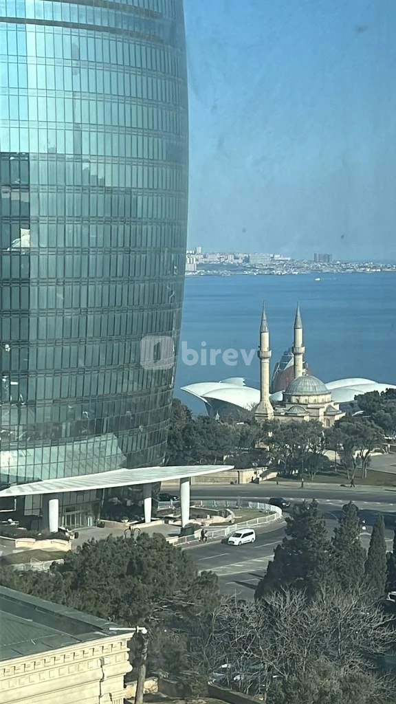 4-комнатная квартира, Сабаильский район, İzzət Nəbiyev küç., Баку — фото 5